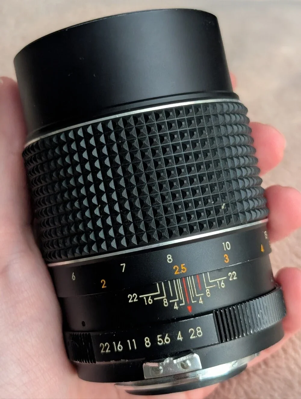 Miida 135mm f/2.8 telephoto manual lens with loose hood
